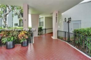 Small Image of 17021 NORTH BAY RD #112, Sunny Isles Beach Number 5