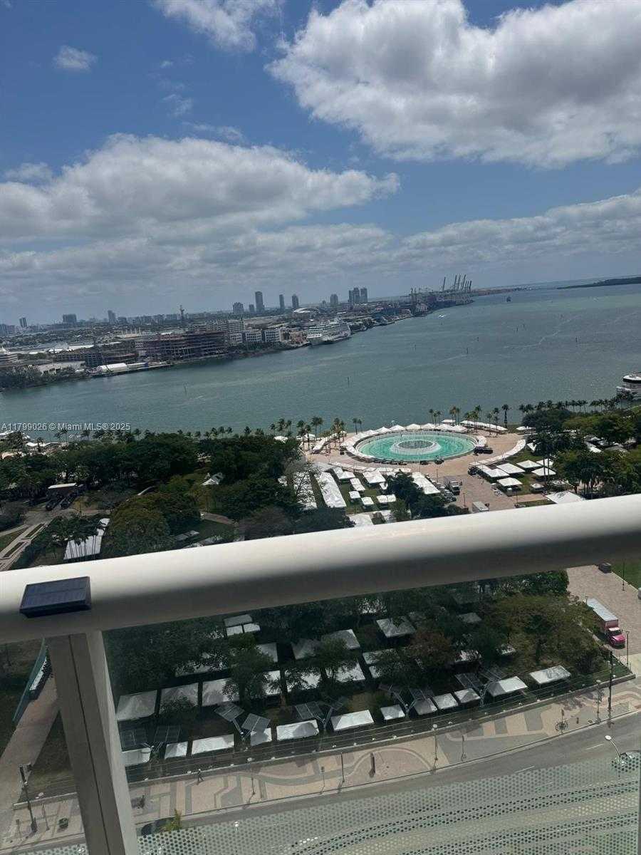 Small Image of 50 BISCAYNE BLVD #2204, Miami Number 6