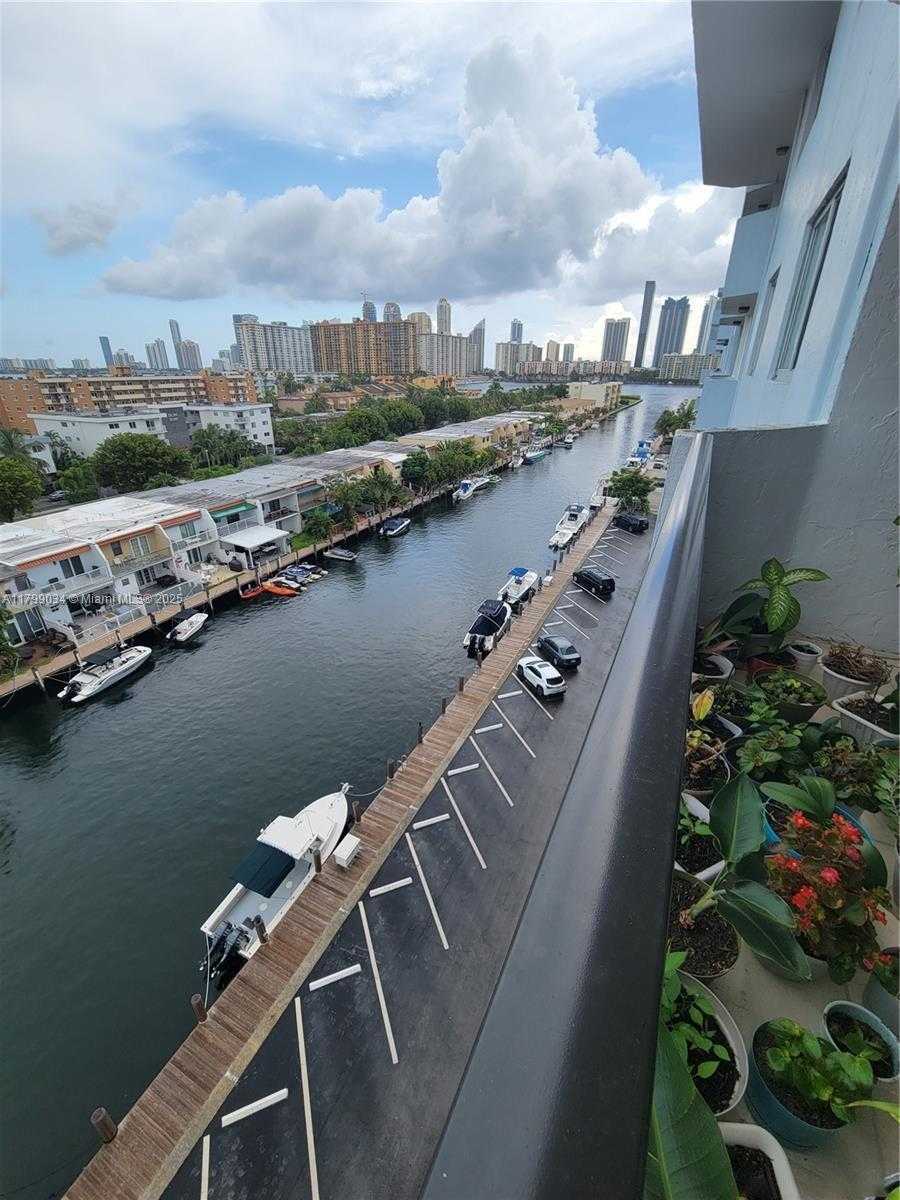 Small Image of 3703 NORTH EAST 166TH ST #808, North Miami Beach Number 11