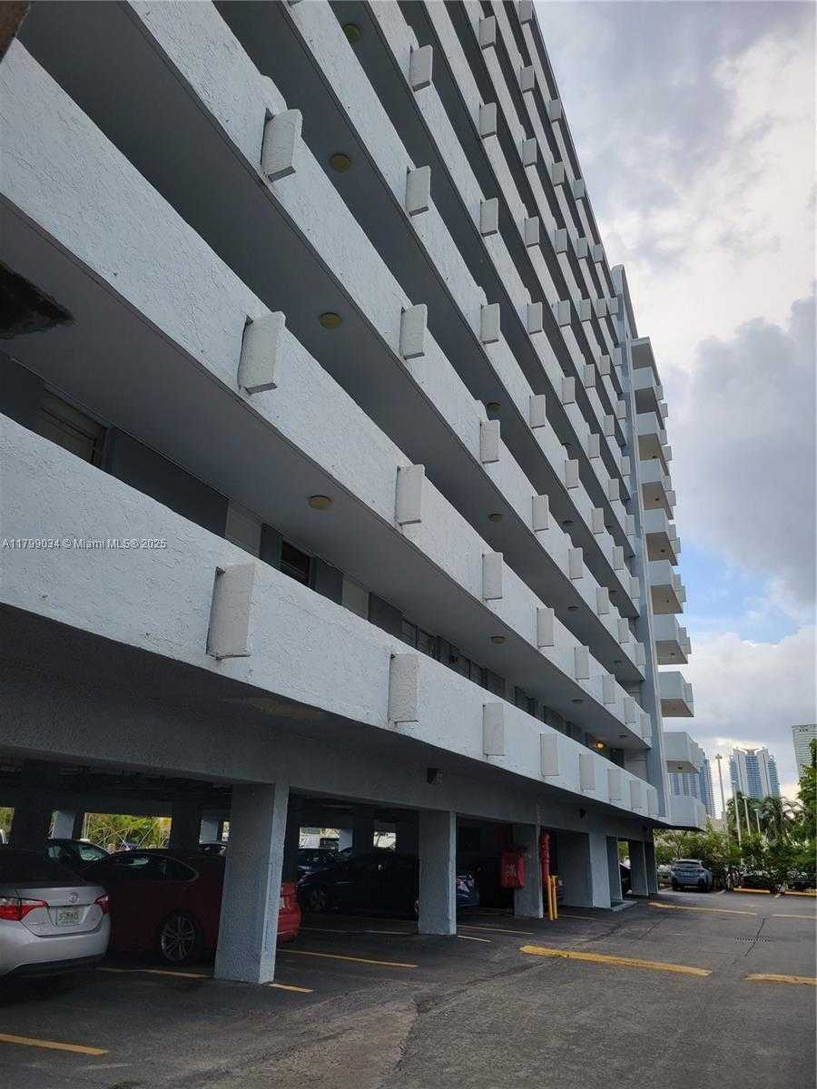 Small Image of 3703 NORTH EAST 166TH ST #808, North Miami Beach Number 16