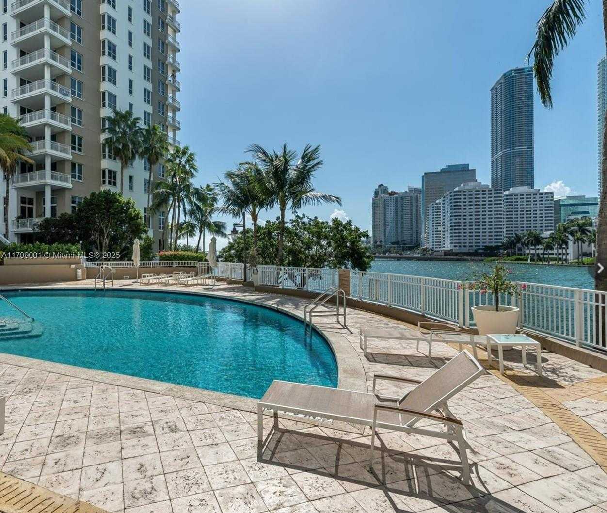 Small Image of 801 BRICKELL BAY DR #1567, Miami Number 16