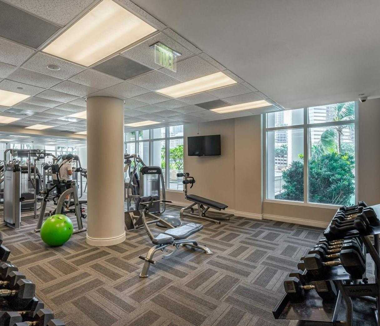 Small Image of 801 BRICKELL BAY DR #1567, Miami Number 17
