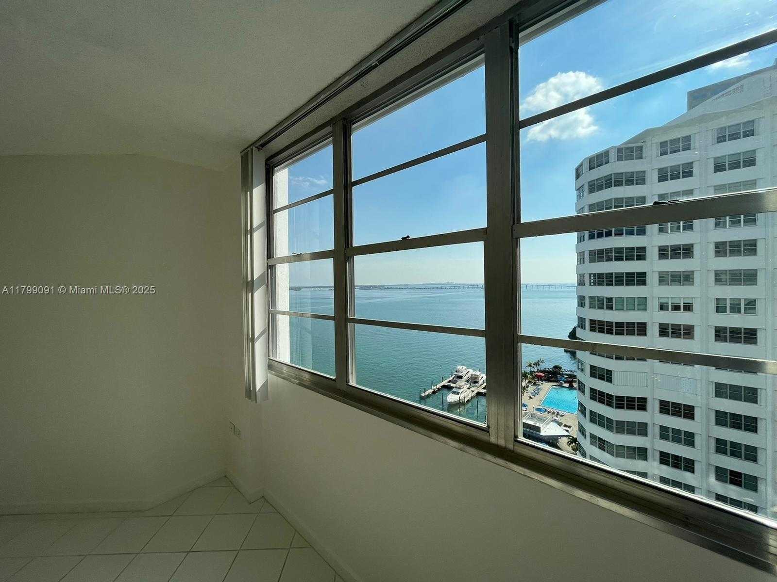 Small Image of 801 BRICKELL BAY DR #1567, Miami Number 2