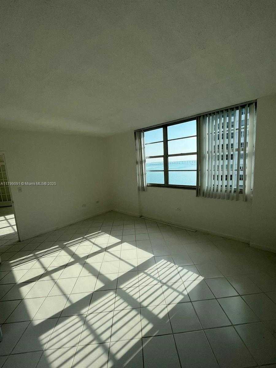 Small Image of 801 BRICKELL BAY DR #1567, Miami Number 7