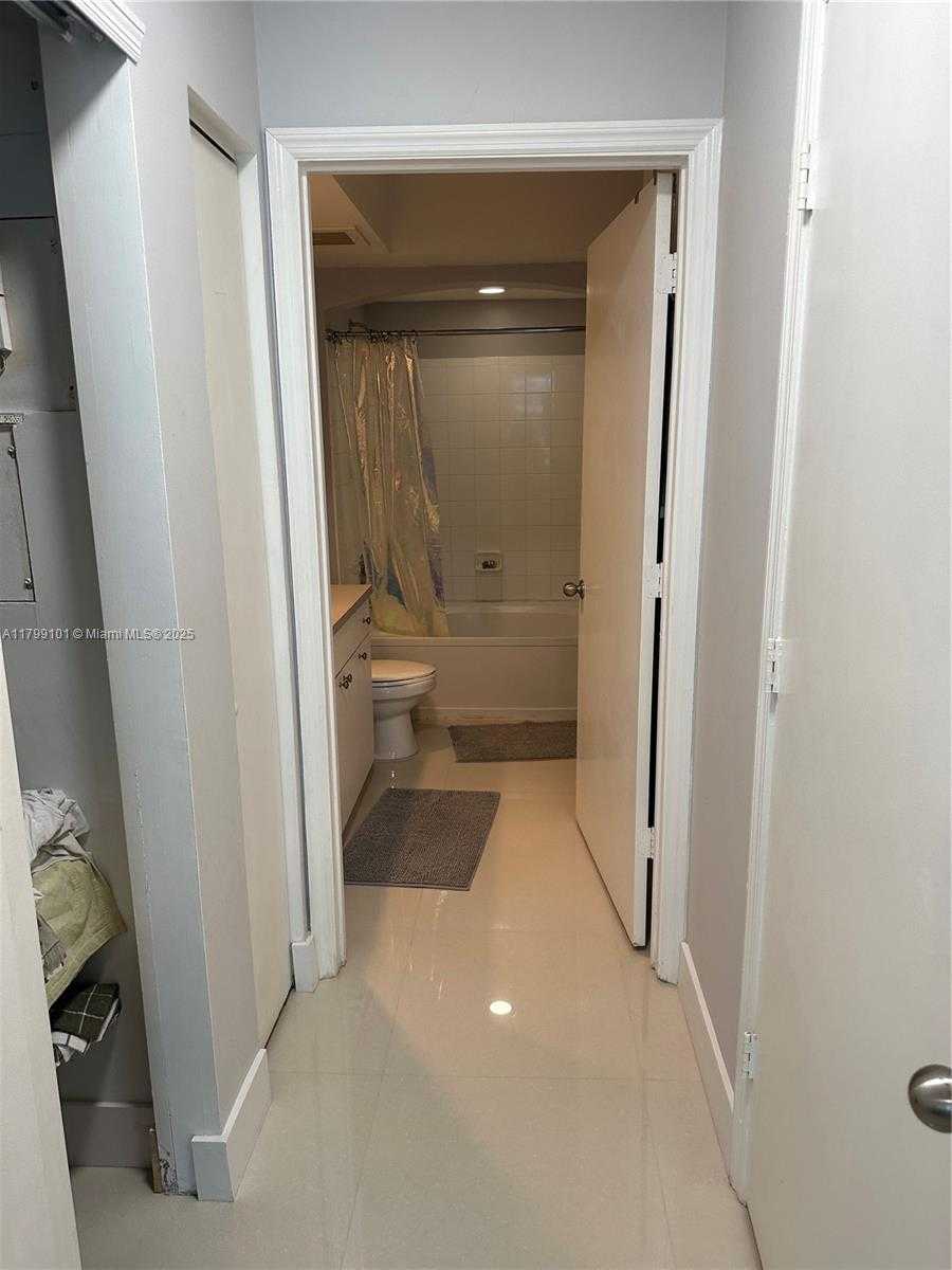 Small Image of 9201 COLLINS AVE #524, Surfside Number 12