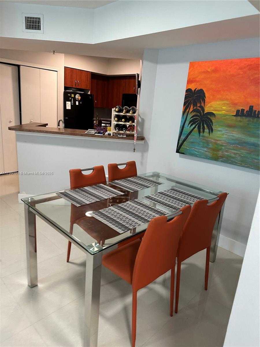 Small Image of 9201 COLLINS AVE #524, Surfside Number 4