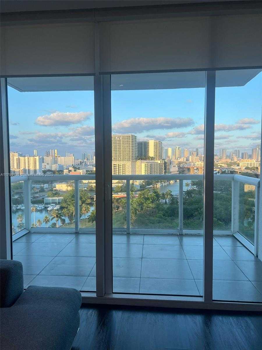 Small Image of 1861 NORTH WEST S RIVER DR #1809, Miami Number 12