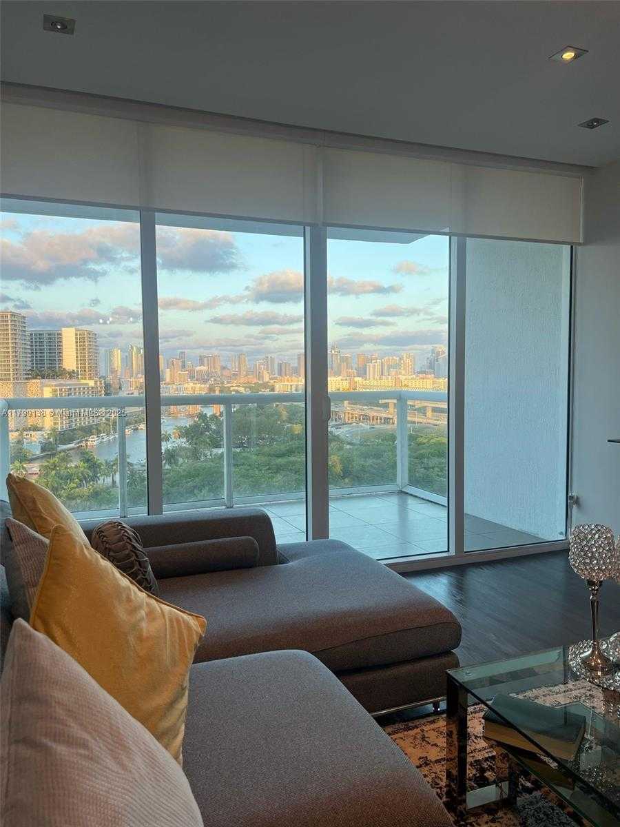 Small Image of 1861 NORTH WEST S RIVER DR #1809, Miami Number 28