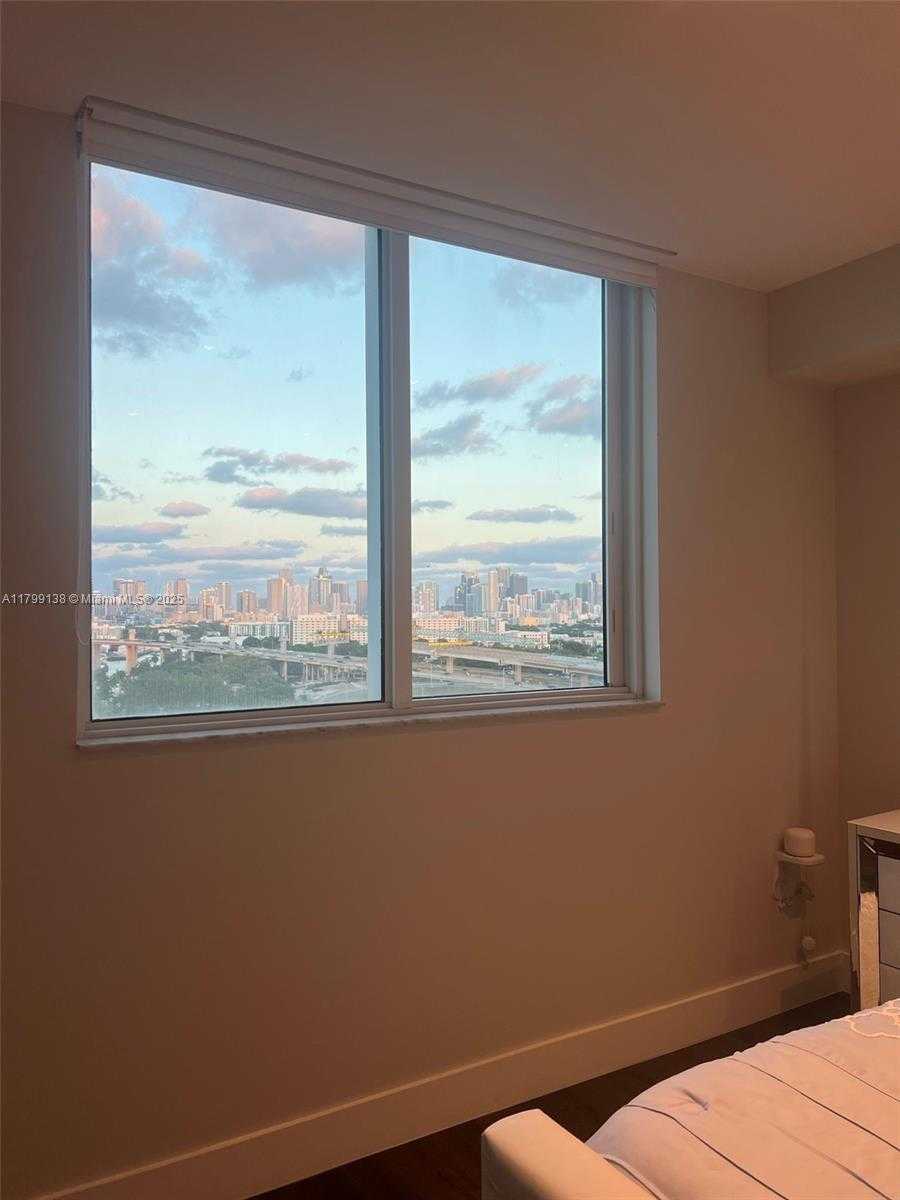Small Image of 1861 NORTH WEST S RIVER DR #1809, Miami Number 37