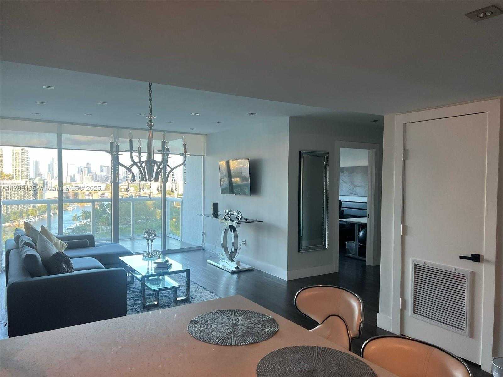 Small Image of 1861 NORTH WEST S RIVER DR #1809, Miami Number 7