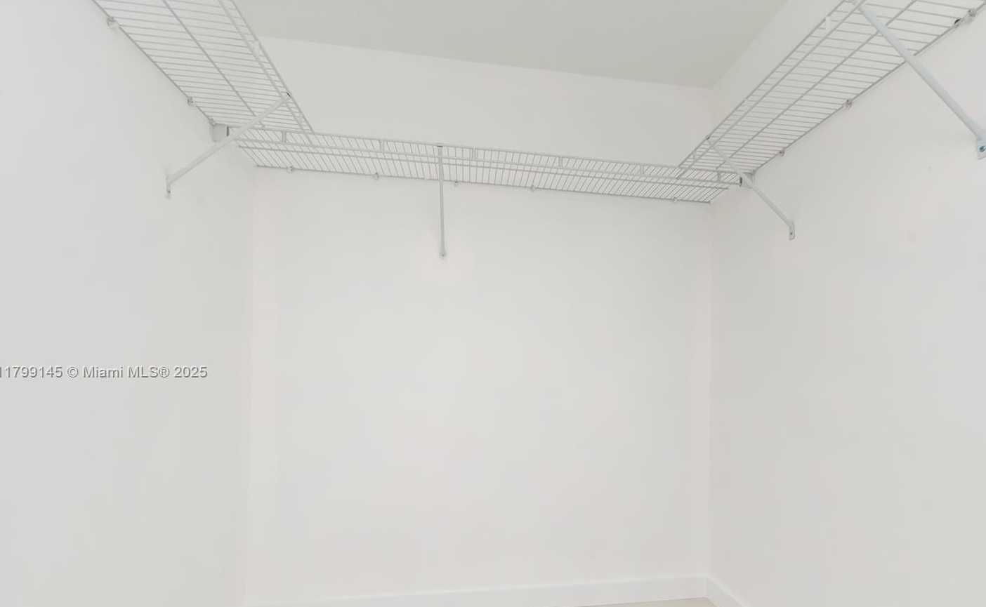 Small Image of 50 Biscayne Blvd, Miami, FL 33132, USA Number 12