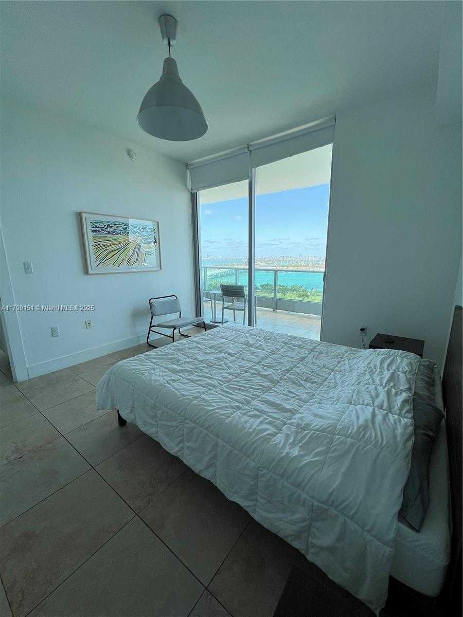 Small Image of 900 BISCAYNE BLVD #2304, Miami Number 10