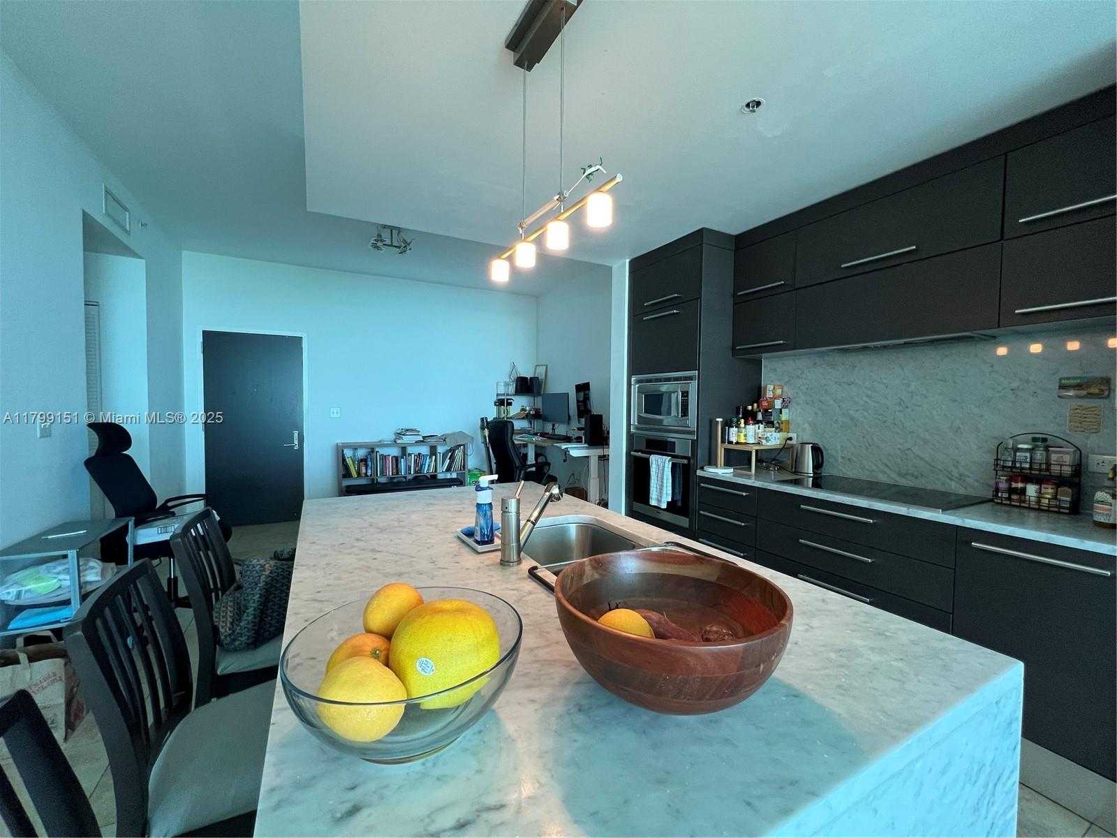 Small Image of 900 BISCAYNE BLVD #2304, Miami Number 18