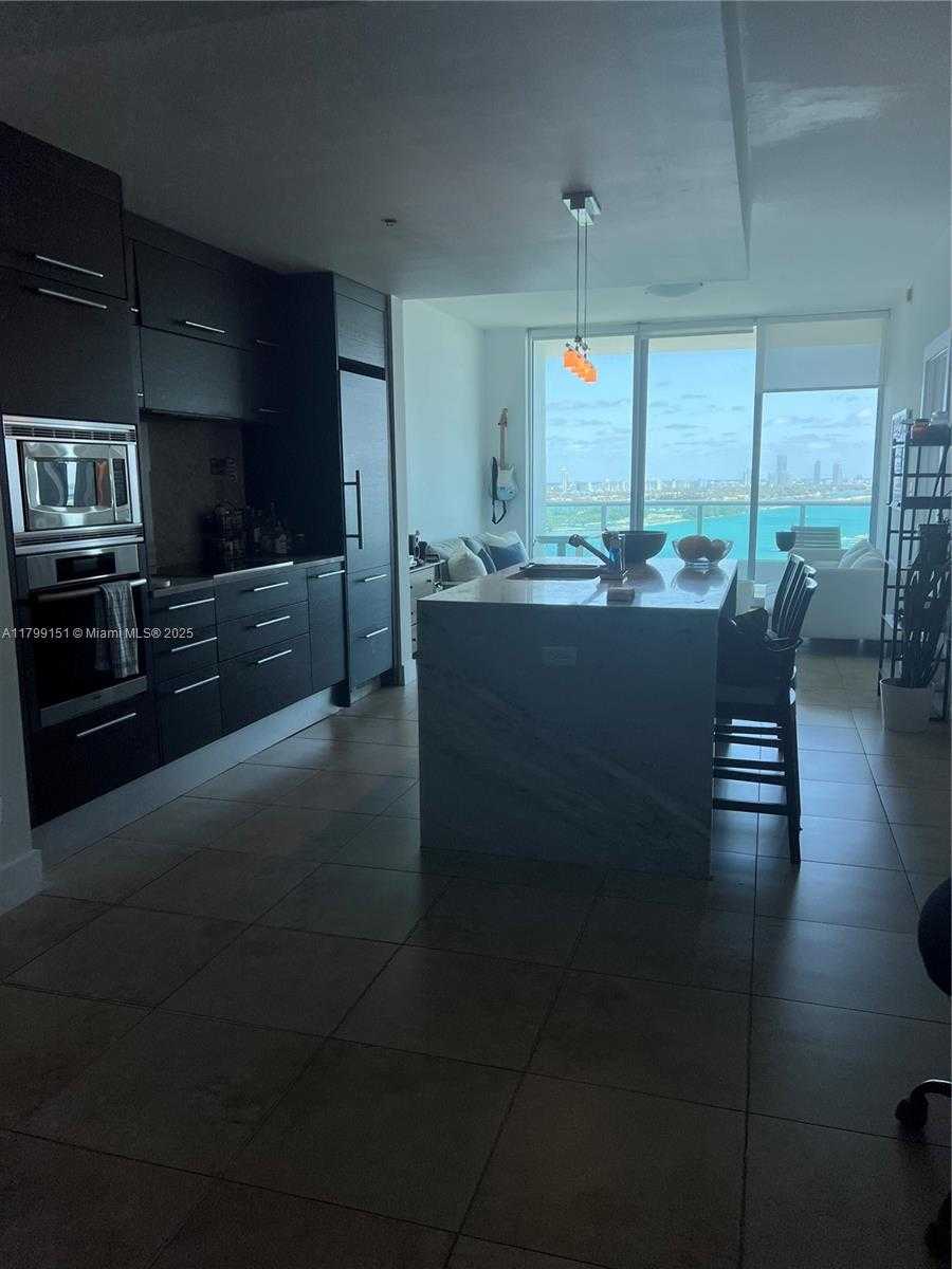 Small Image of 900 BISCAYNE BLVD #2304, Miami Number 2