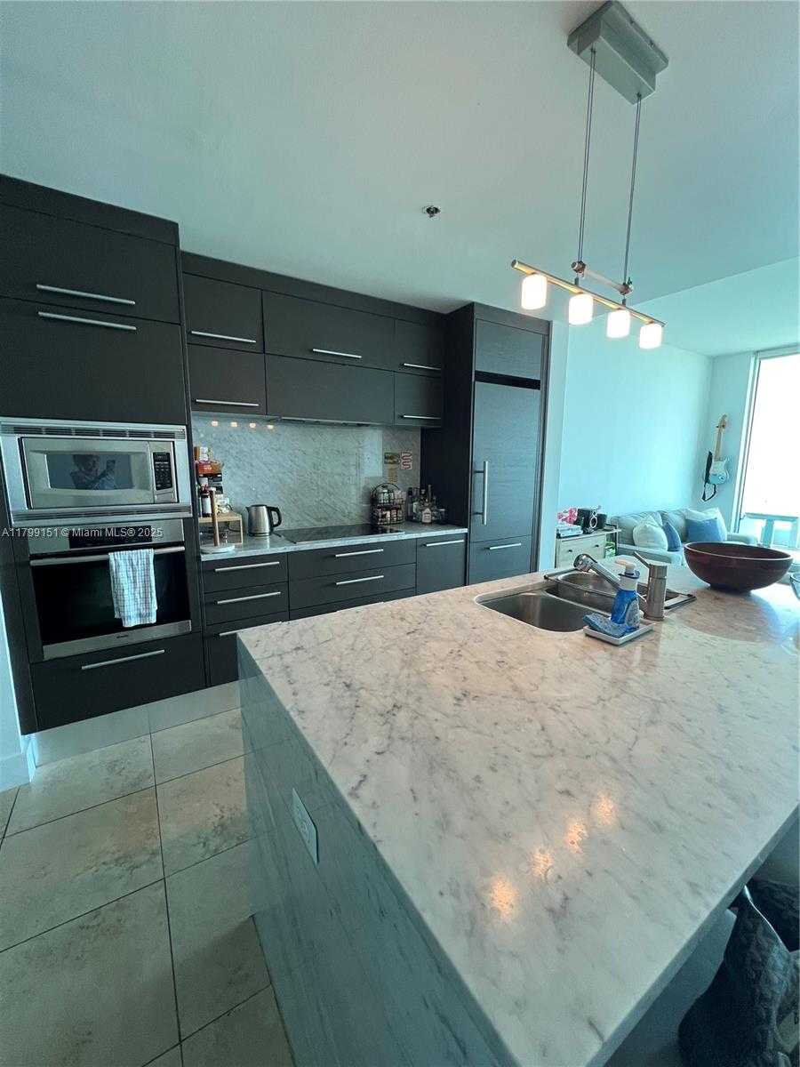 Small Image of 900 BISCAYNE BLVD #2304, Miami Number 3