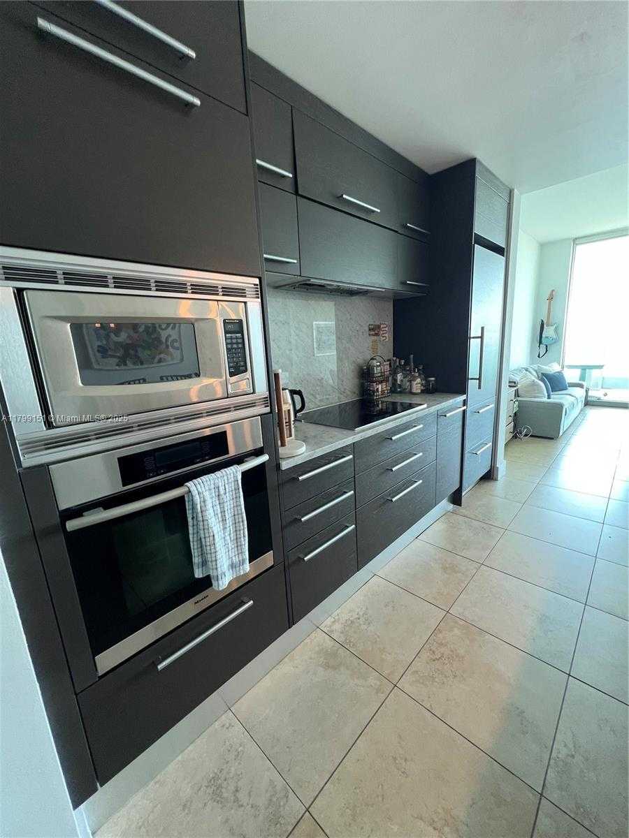 Small Image of 900 BISCAYNE BLVD #2304, Miami Number 6