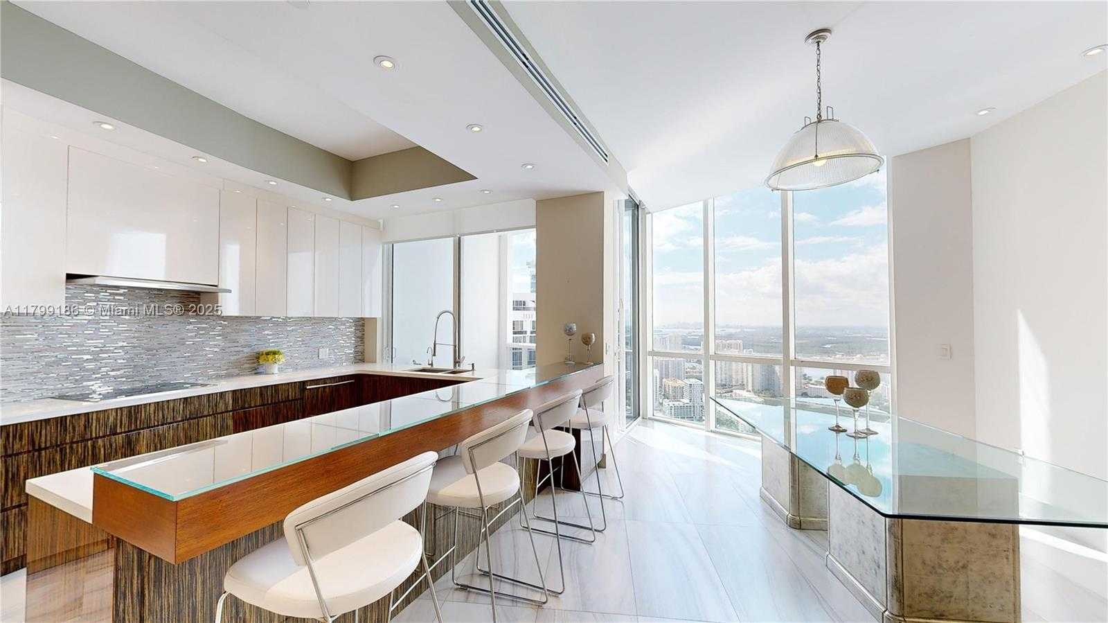 Small Image of 18201 COLLINS AVE #TS2 & TS3, Sunny Isles Beach Number 12