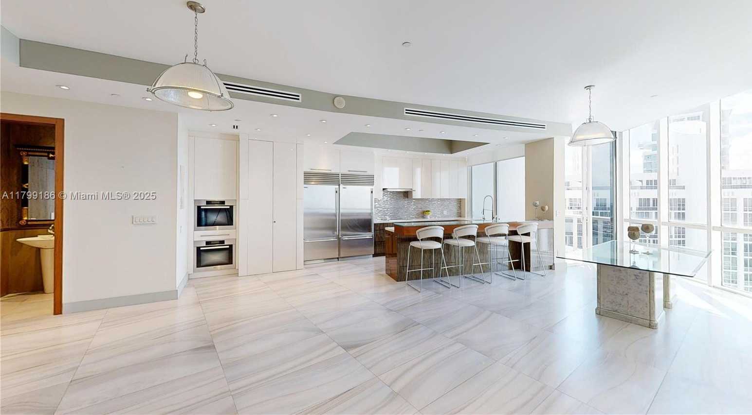 Small Image of 18201 COLLINS AVE #TS2 & TS3, Sunny Isles Beach Number 7