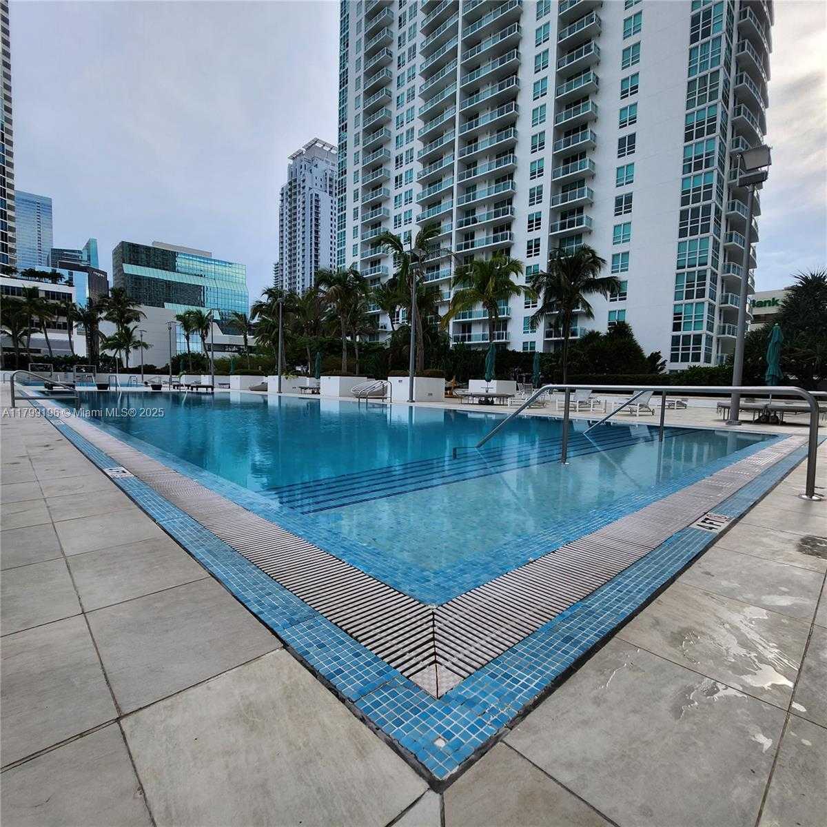 Small Image of 950 BRICKELL BAY DR #3603, Miami Number 11