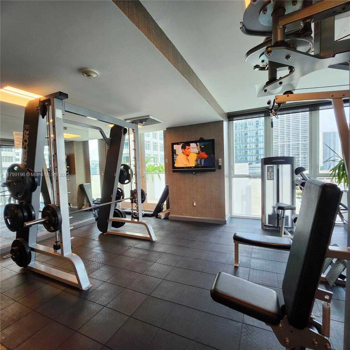 Small Image of 950 BRICKELL BAY DR #3603, Miami Number 18