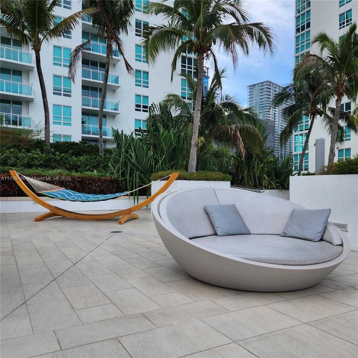 Small Image of 950 BRICKELL BAY DR #3603, Miami Number 22