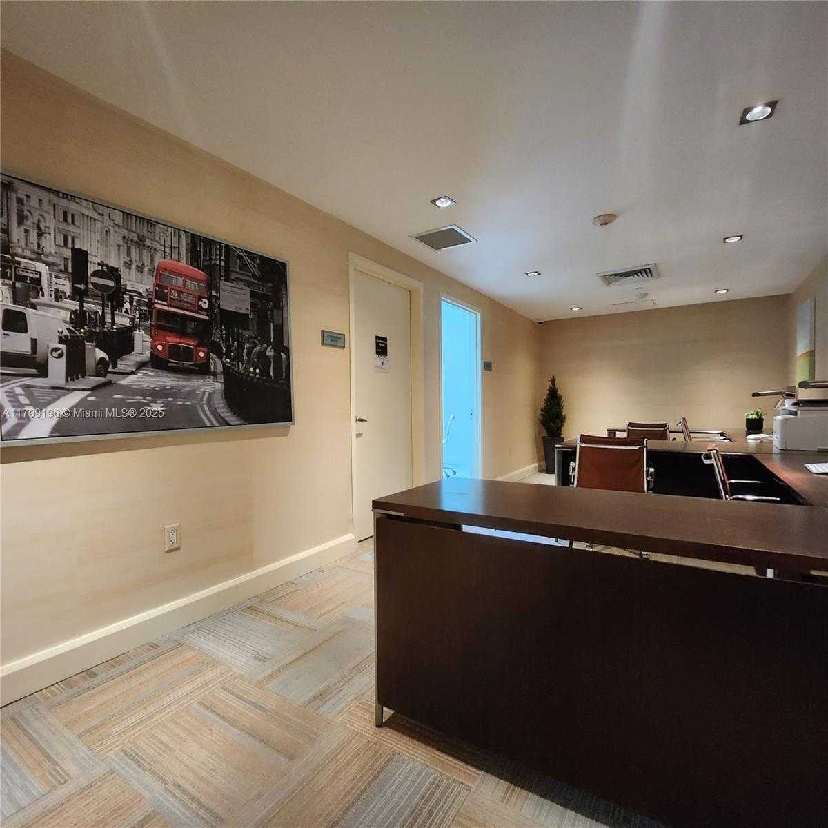 Small Image of 950 BRICKELL BAY DR #3603, Miami Number 26