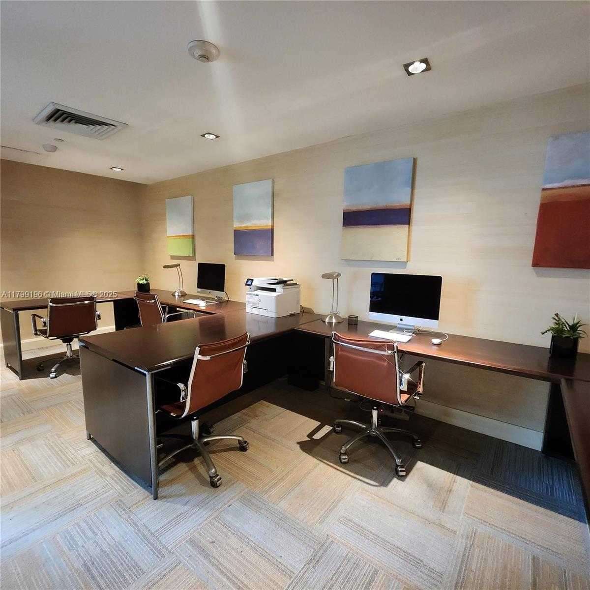 Small Image of 950 BRICKELL BAY DR #3603, Miami Number 27