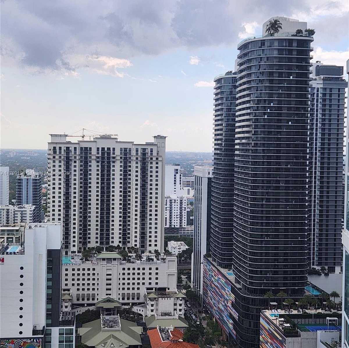 Small Image of 950 BRICKELL BAY DR #3603, Miami Number 3