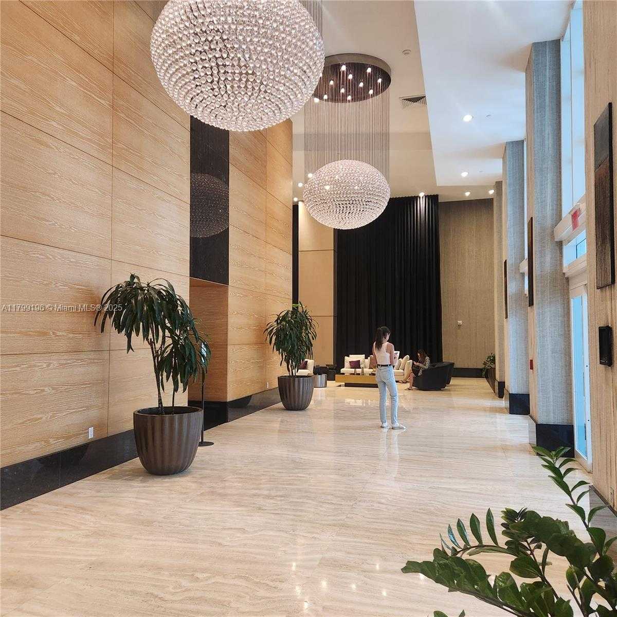 Small Image of 950 BRICKELL BAY DR #3603, Miami Number 34