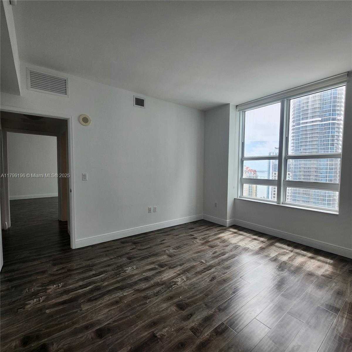 Small Image of 950 BRICKELL BAY DR #3603, Miami Number 9
