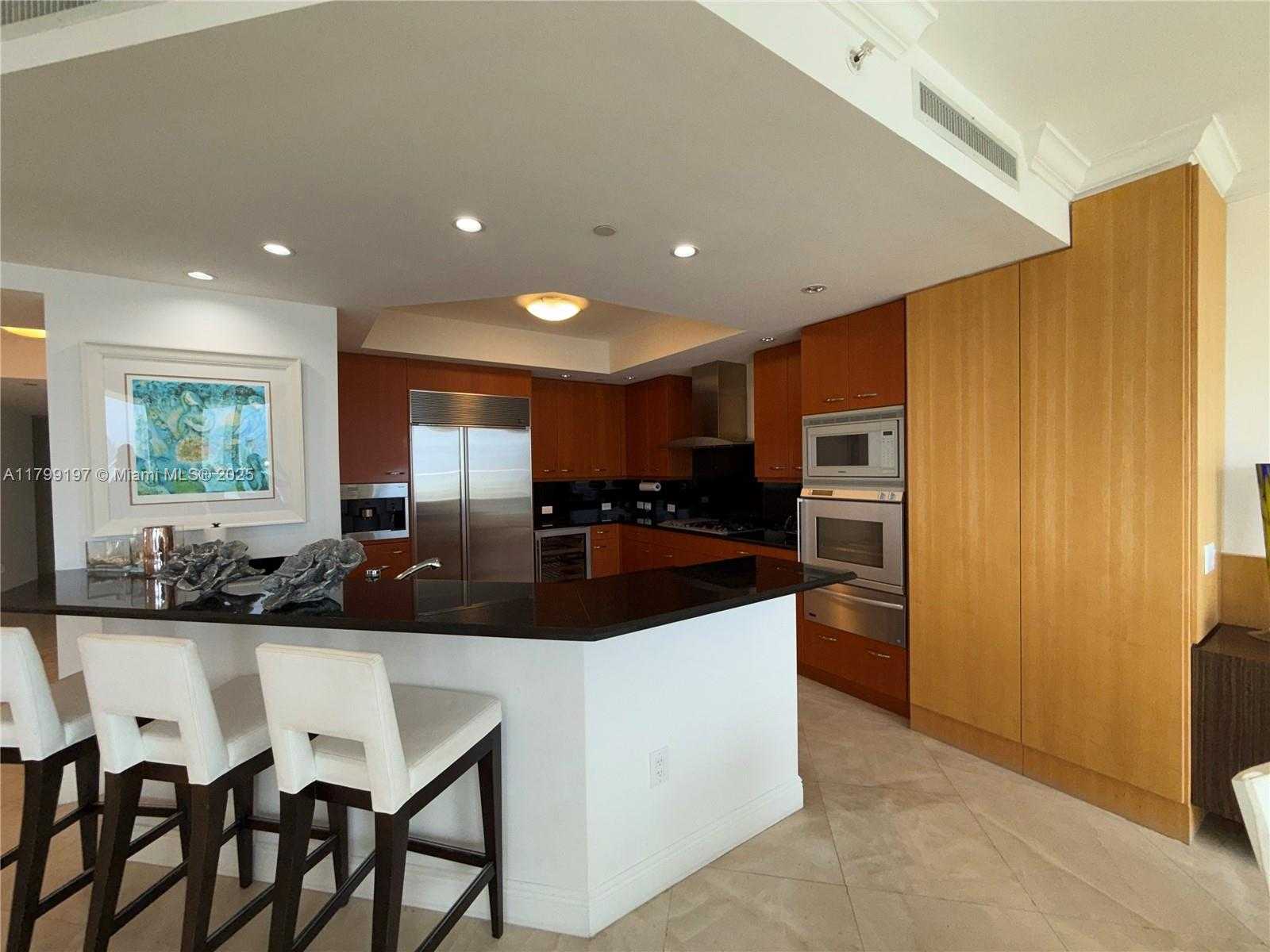 Small Image of 6000 ISLAND BLVD #2104, Aventura Number 11