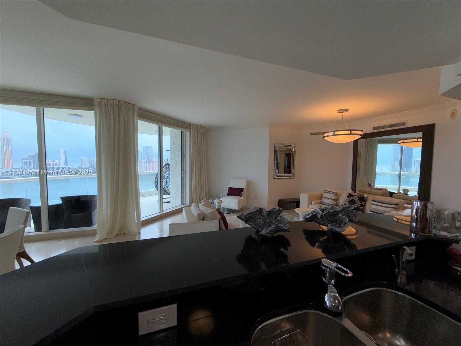 Small Image of 6000 ISLAND BLVD #2104, Aventura Number 12