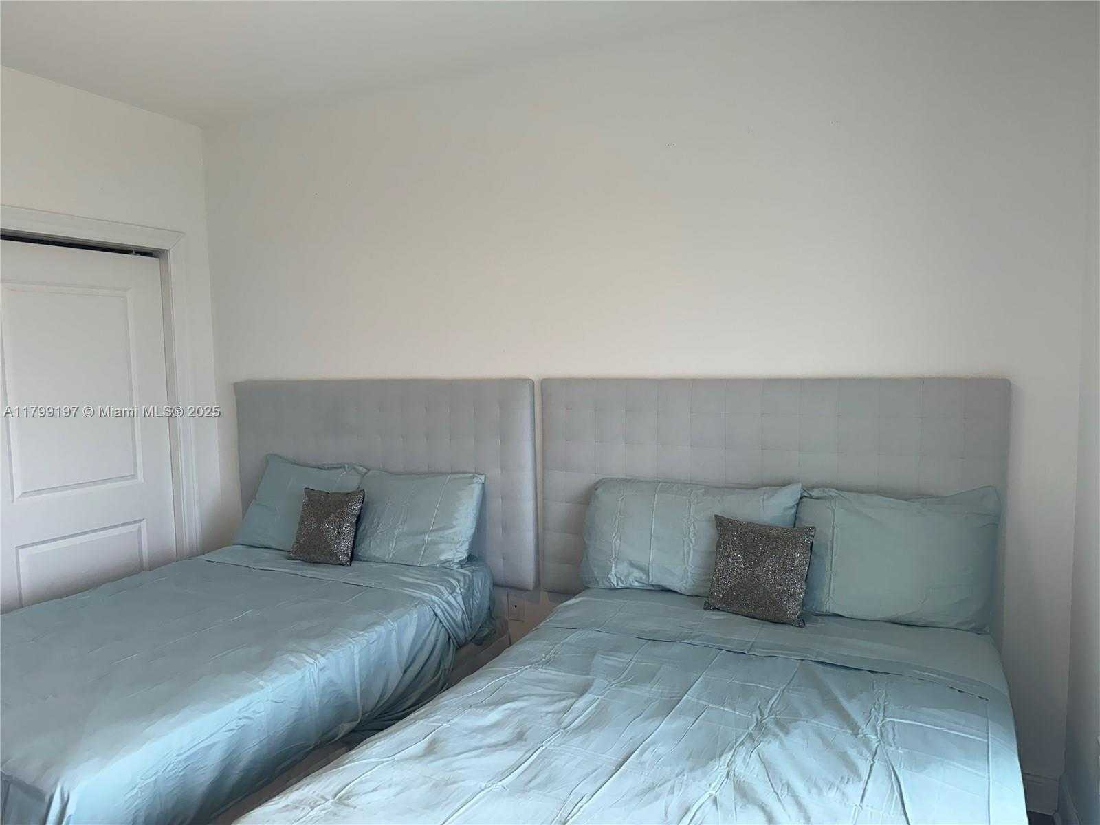 Small Image of 6000 ISLAND BLVD #2104, Aventura Number 19