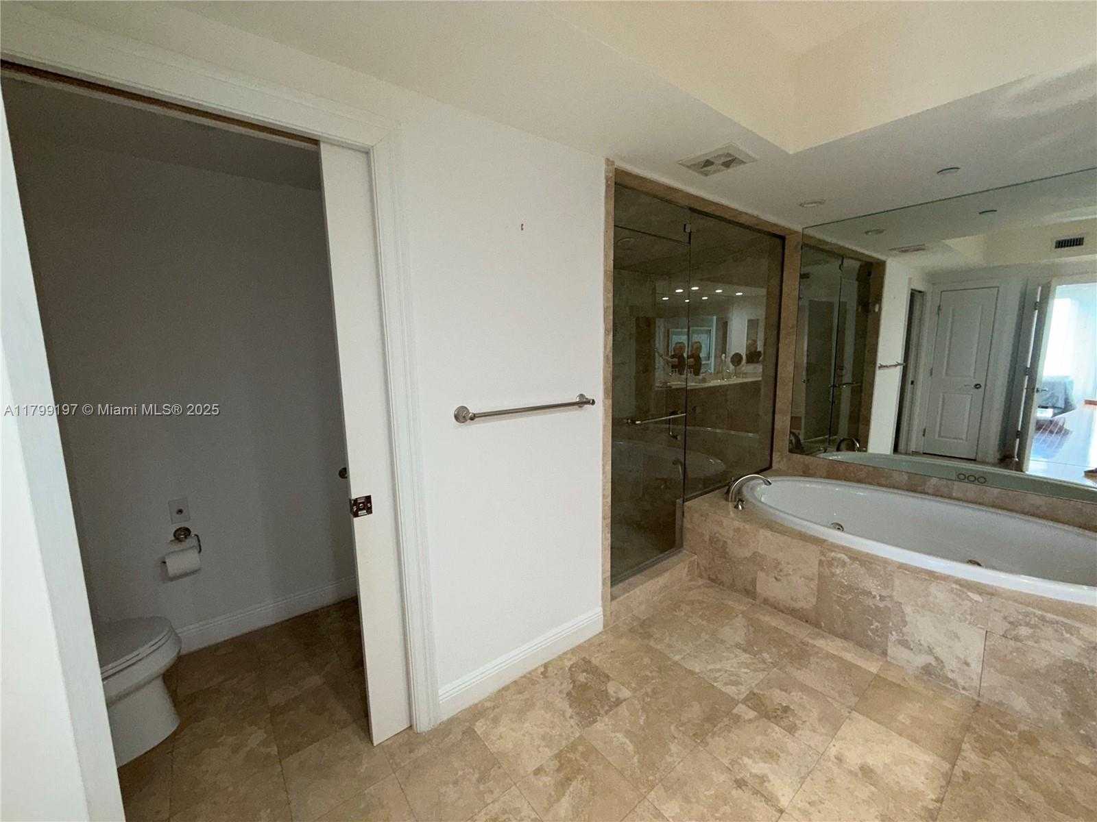 Small Image of 6000 ISLAND BLVD #2104, Aventura Number 8