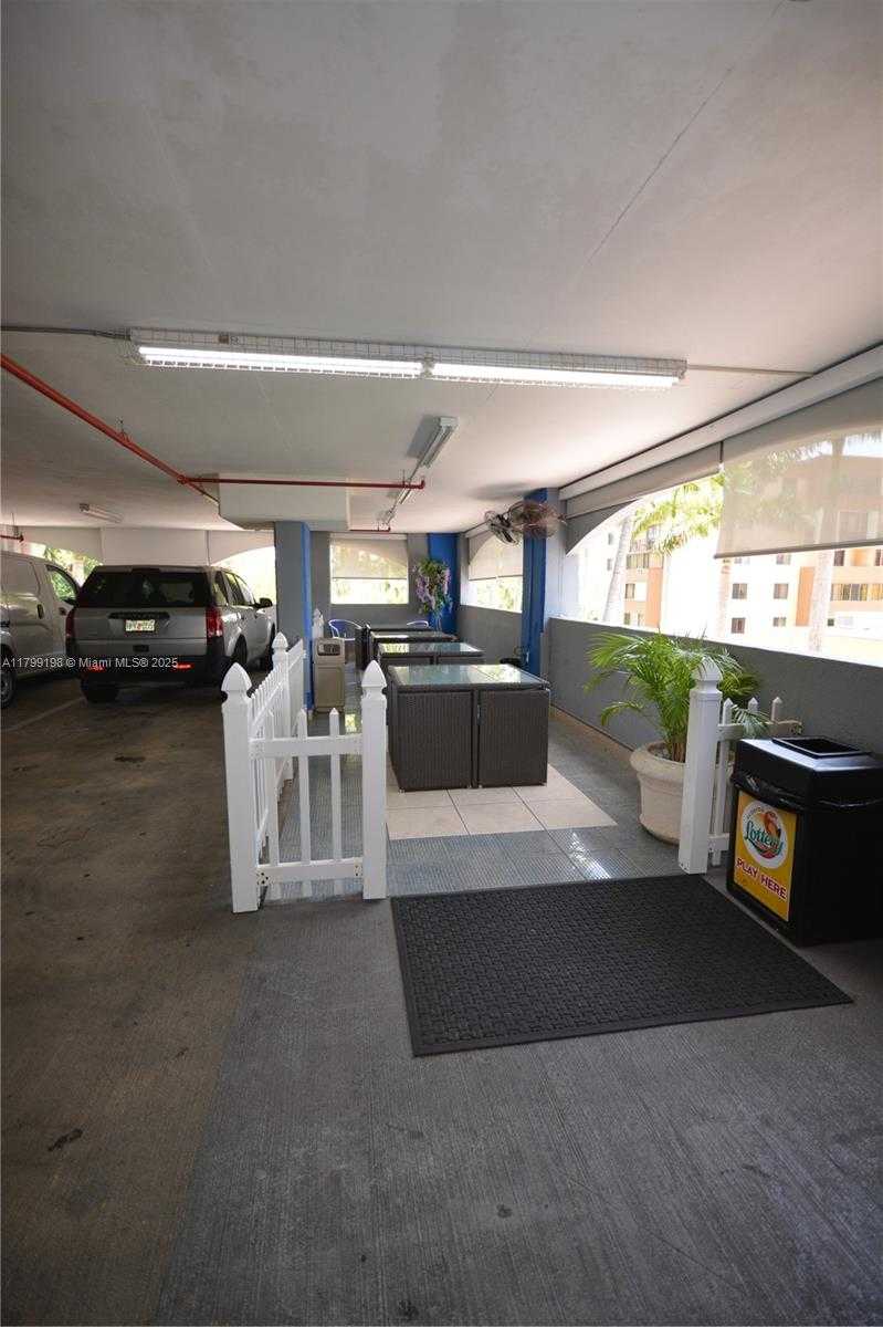 Small Image of 5085 NORTH WEST 7TH ST #TS14, Miami Number 24