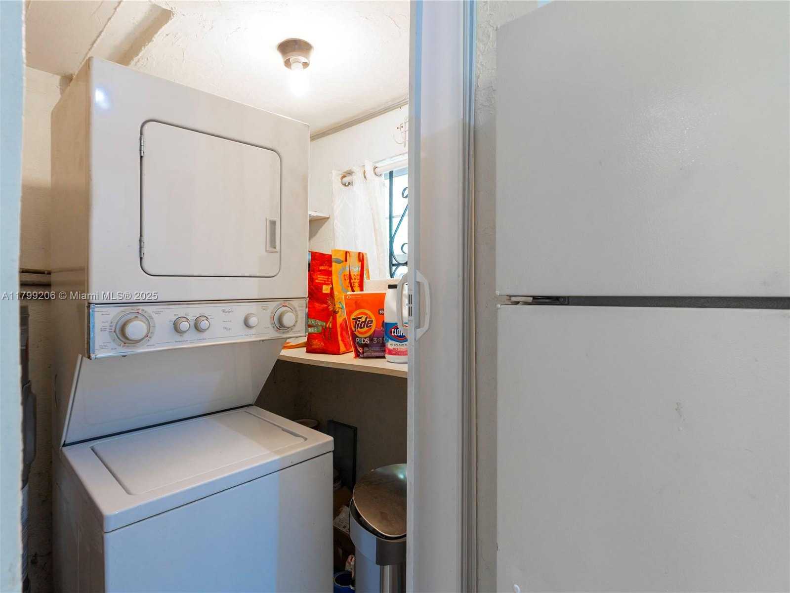 Small Image of 6320 SOUTH WEST 58TH PL, South Miami Number 14