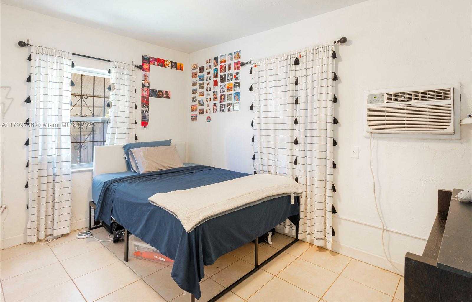 Small Image of 6320 SOUTH WEST 58TH PL, South Miami Number 15
