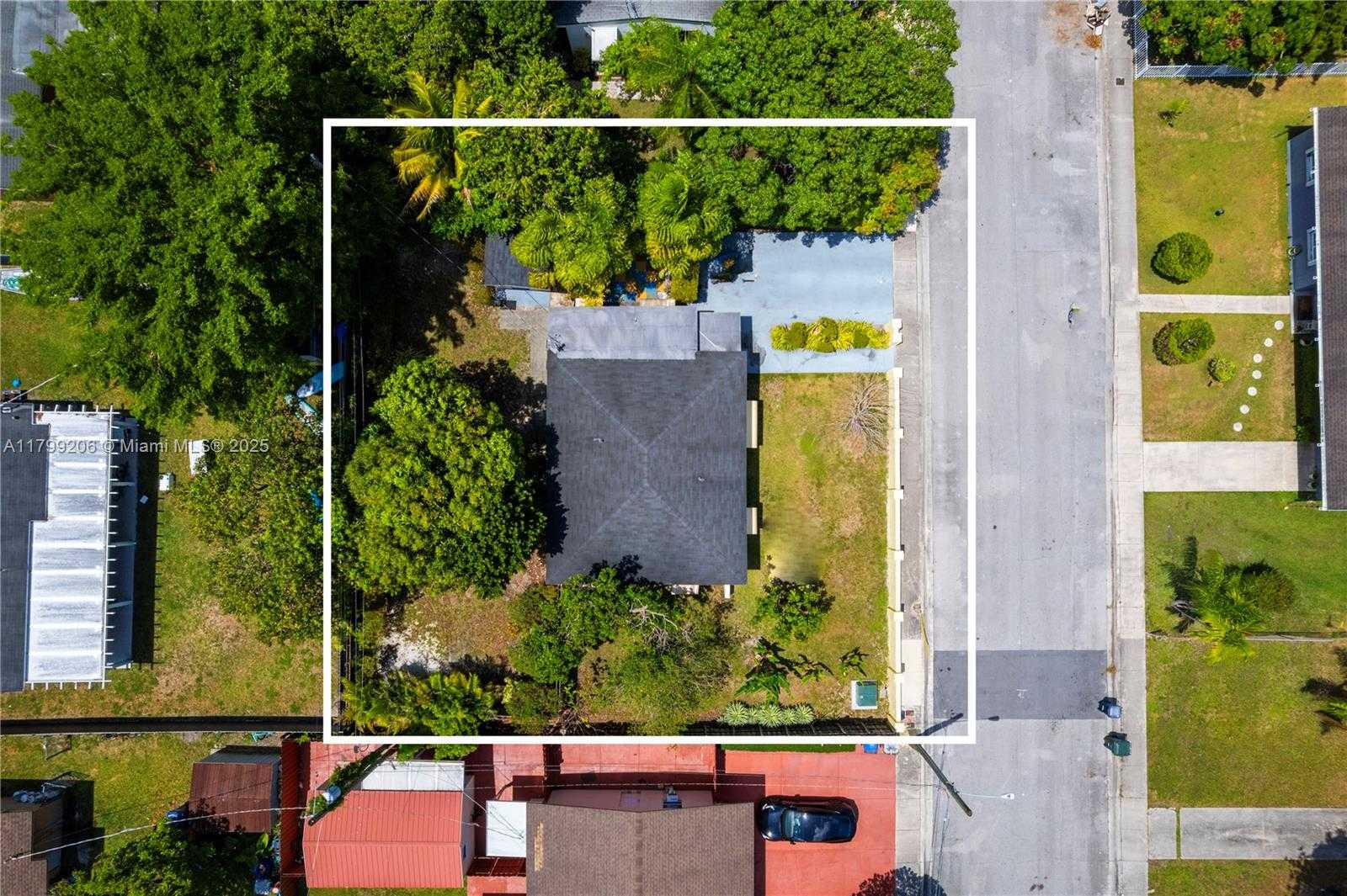 Small Image of 6320 SOUTH WEST 58TH PL, South Miami Number 27