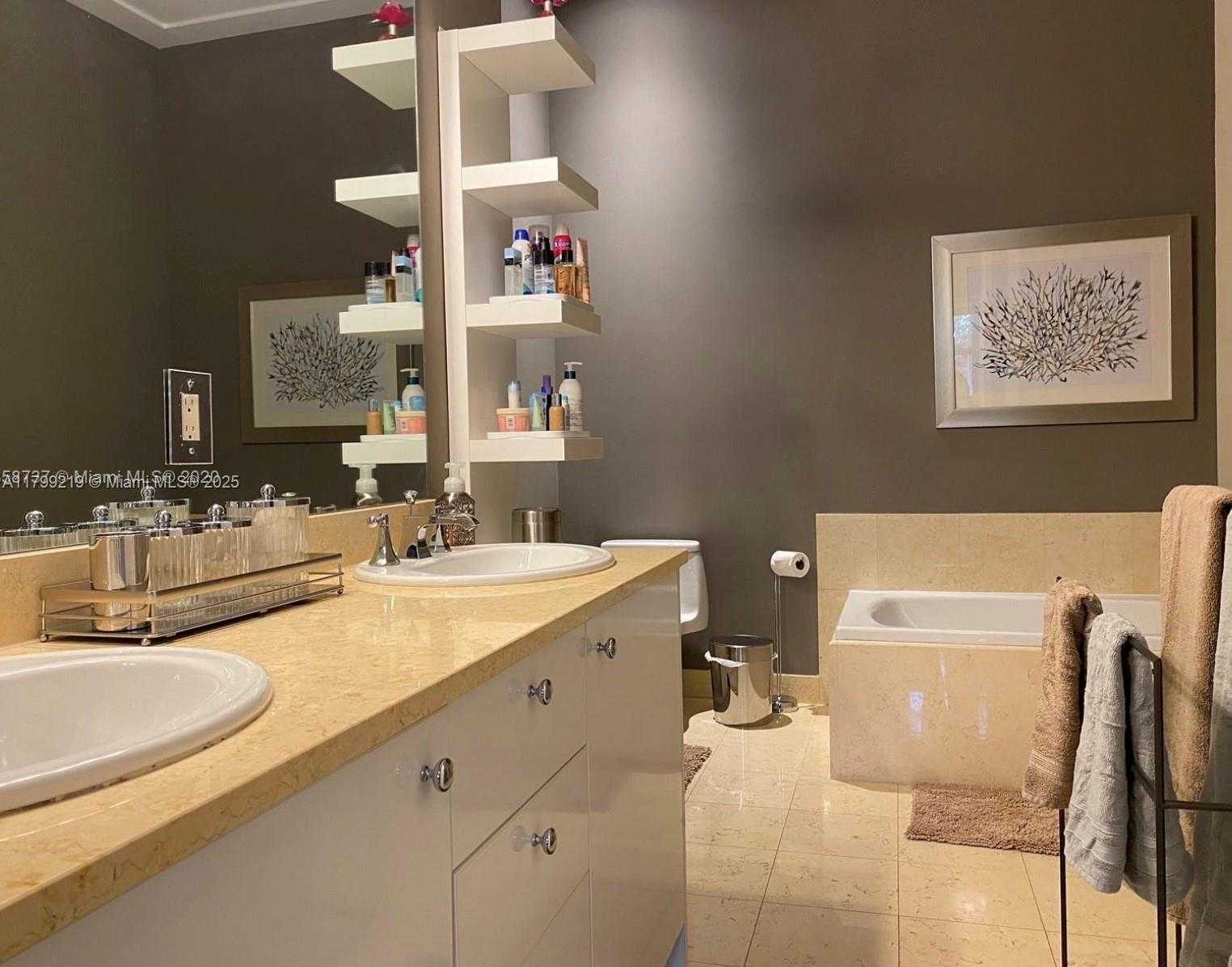 Small Image of 20000 EAST COUNTRY CLUB DR #114, Aventura Number 12