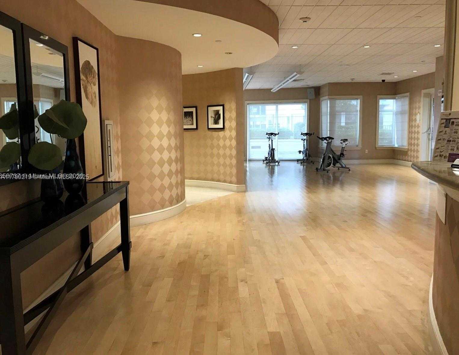 Small Image of 20000 EAST COUNTRY CLUB DR #114, Aventura Number 19