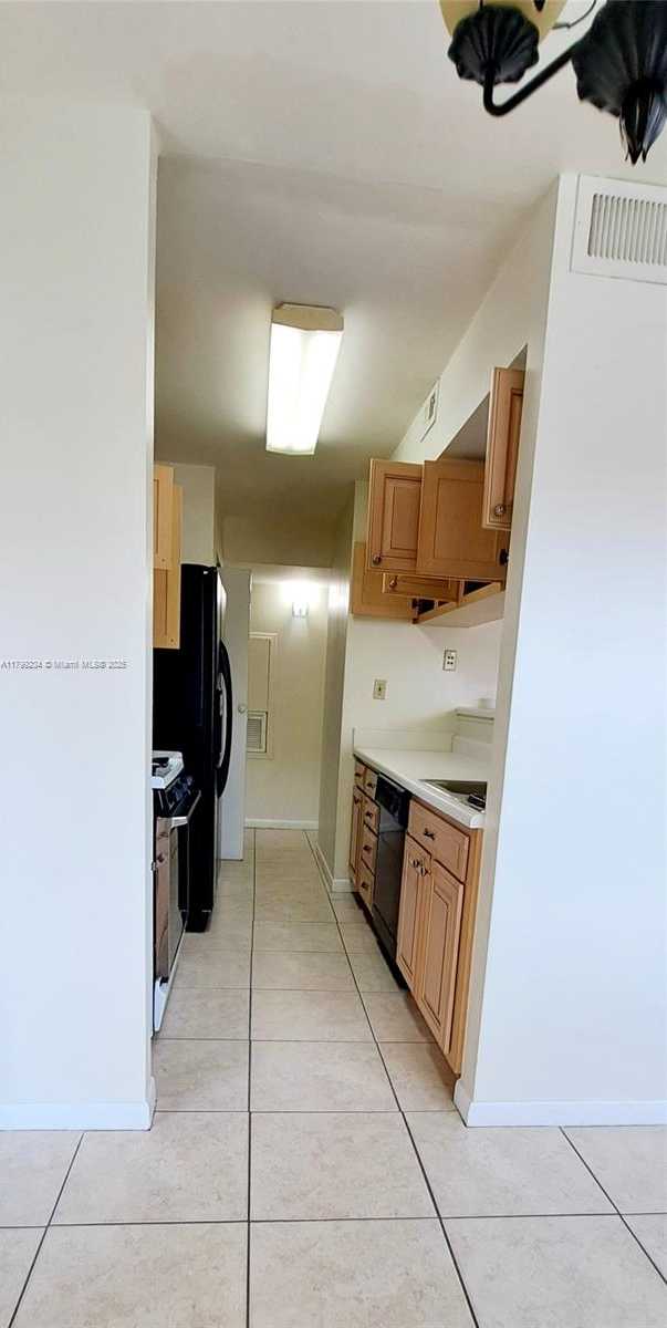 Small Image of 15320 SOUTH WEST 106TH TER #1103, Miami Number 10