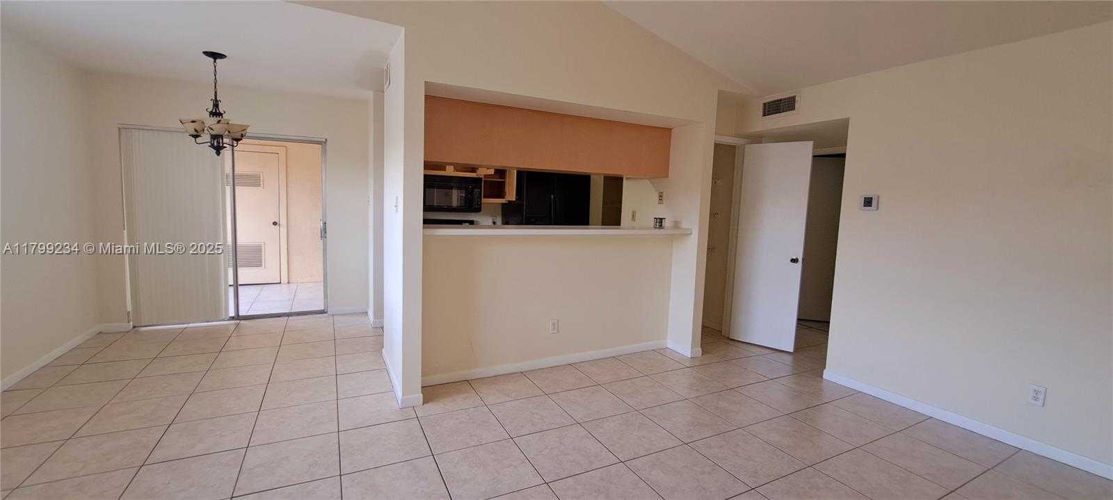Small Image of 15320 SOUTH WEST 106TH TER #1103, Miami Number 5