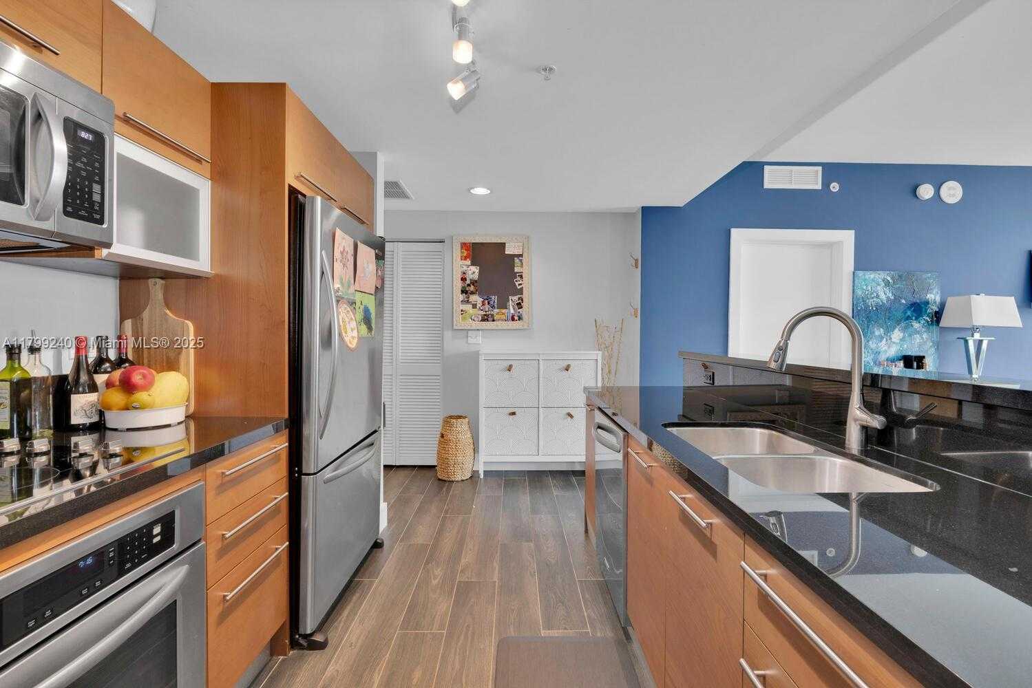 Small Image of 253 NORTH EAST 2ND ST #1710, Miami Number 7
