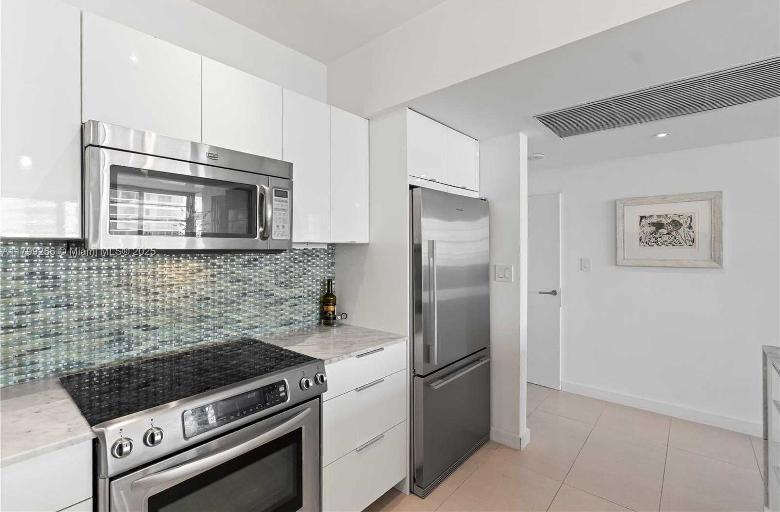 Small Image of 20 ISLAND AVE #907, Miami Beach Number 10