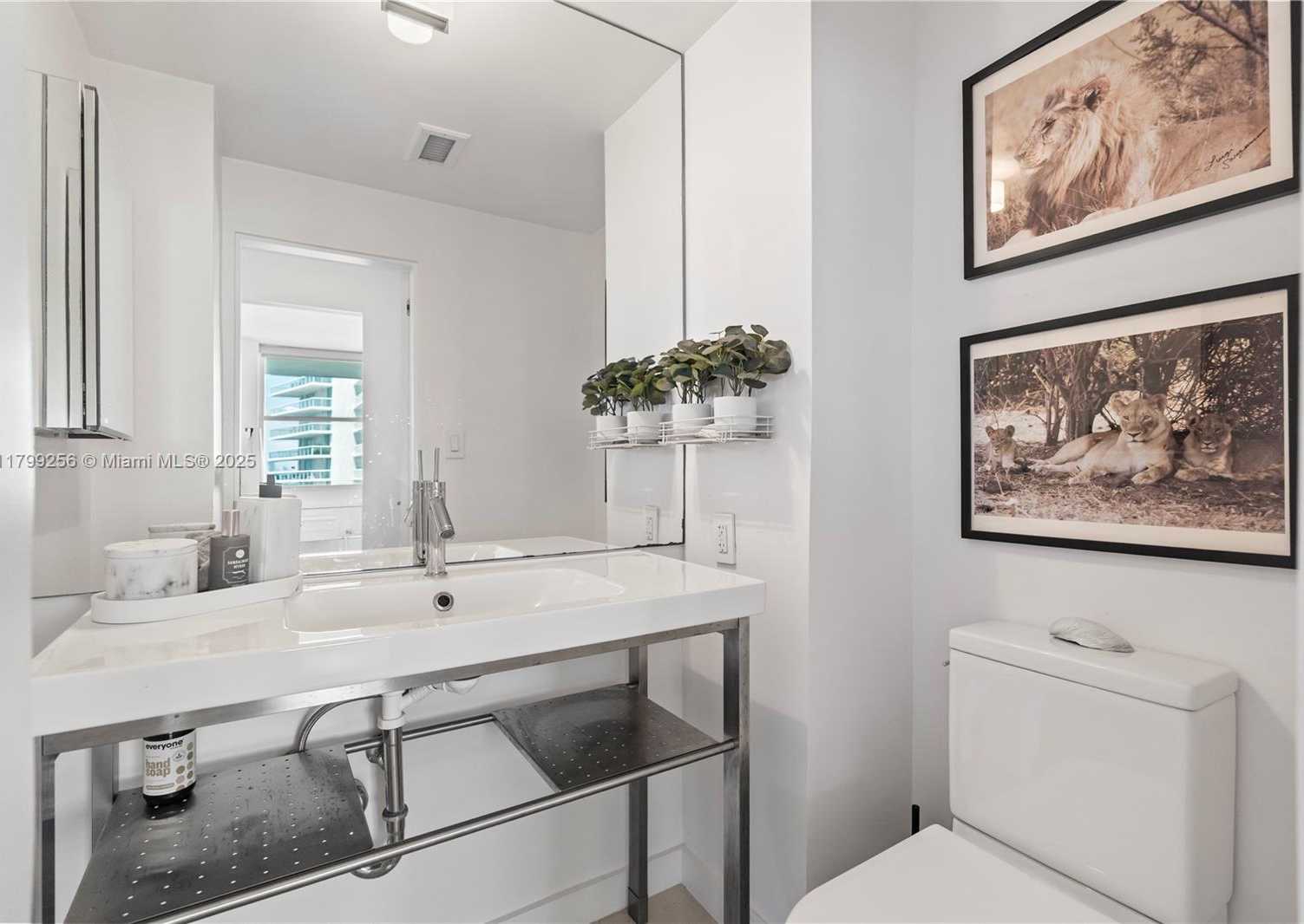 Small Image of 20 ISLAND AVE #907, Miami Beach Number 12