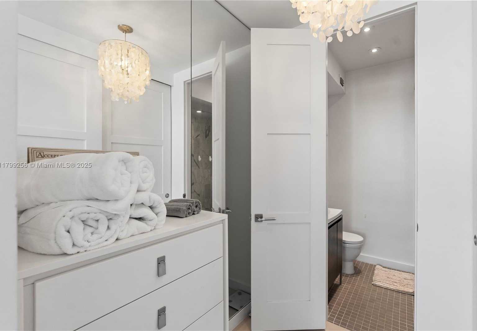 Small Image of 20 ISLAND AVE #907, Miami Beach Number 20