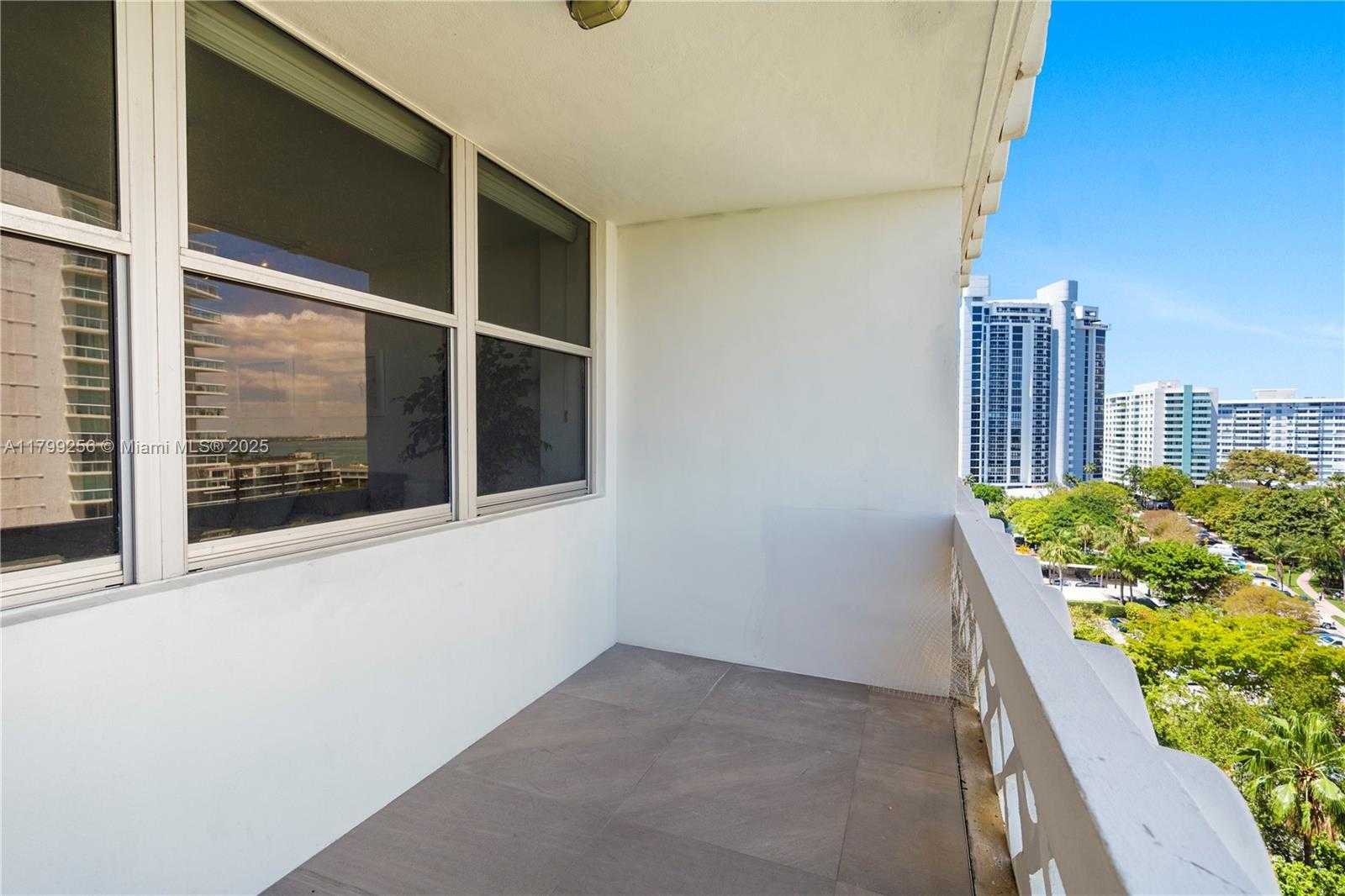 Small Image of 20 ISLAND AVE #907, Miami Beach Number 26