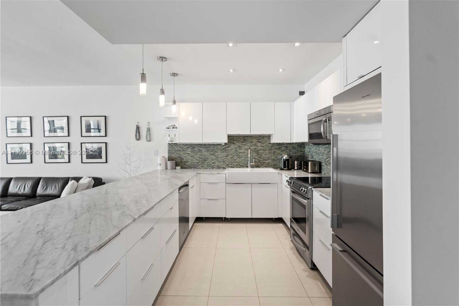 Small Image of 20 ISLAND AVE #907, Miami Beach Number 8