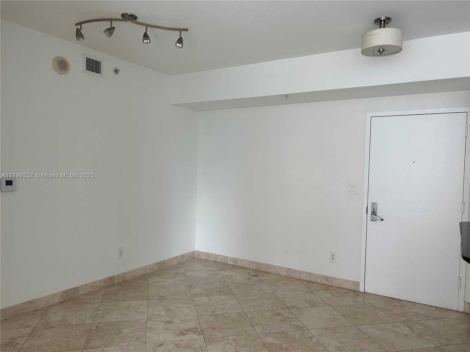 Small Image of 335 SOUTH BISCAYNE BLVD #2908, Miami Number 11