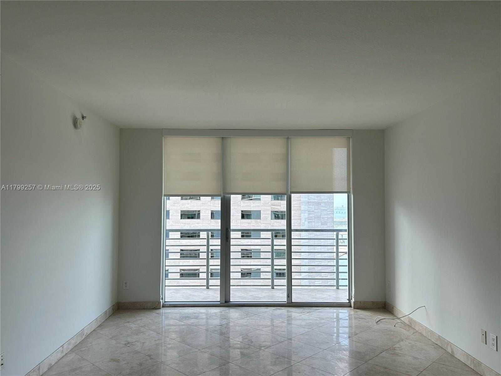 Small Image of 335 SOUTH BISCAYNE BLVD #2908, Miami Number 12